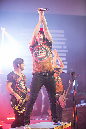 Family Force5