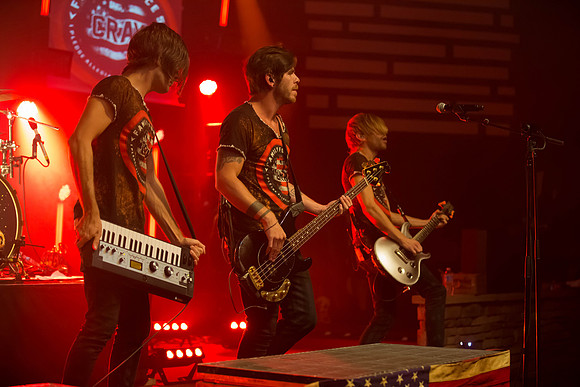 Family Force5