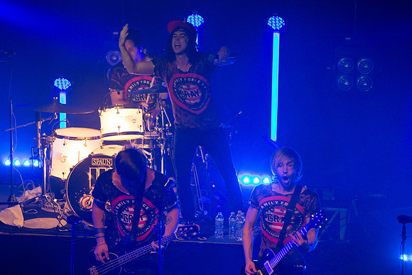 Family Force5
